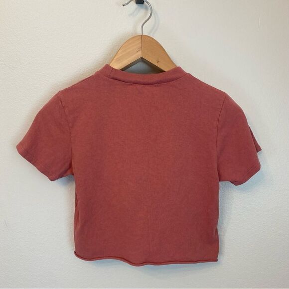 Brandy Melville cropped Butterfly T-shirt - Picture 5 of 8